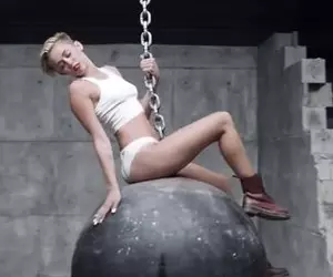 Miley_Wreck